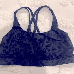 Black leopard print lululemon energy bra. Size 6.